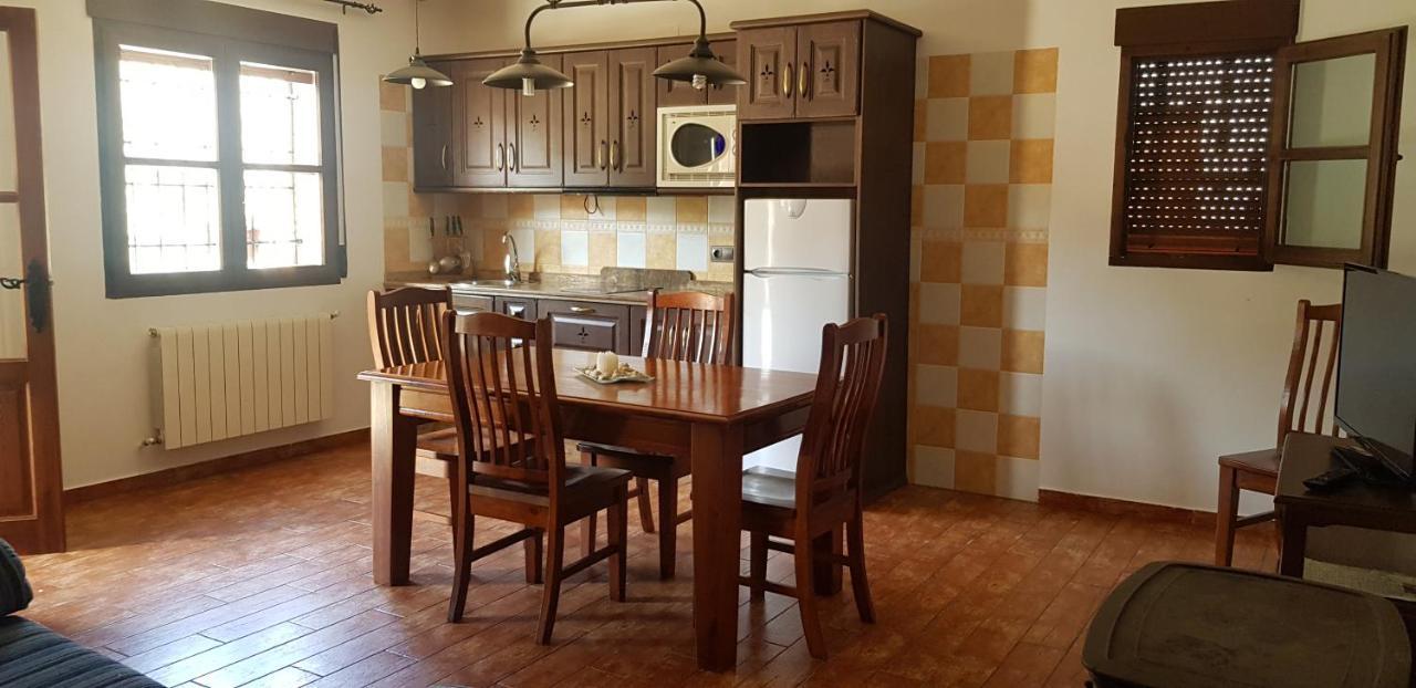 Alojamiento Rural Casa Inocente Ла-Тоба Экстерьер фото
