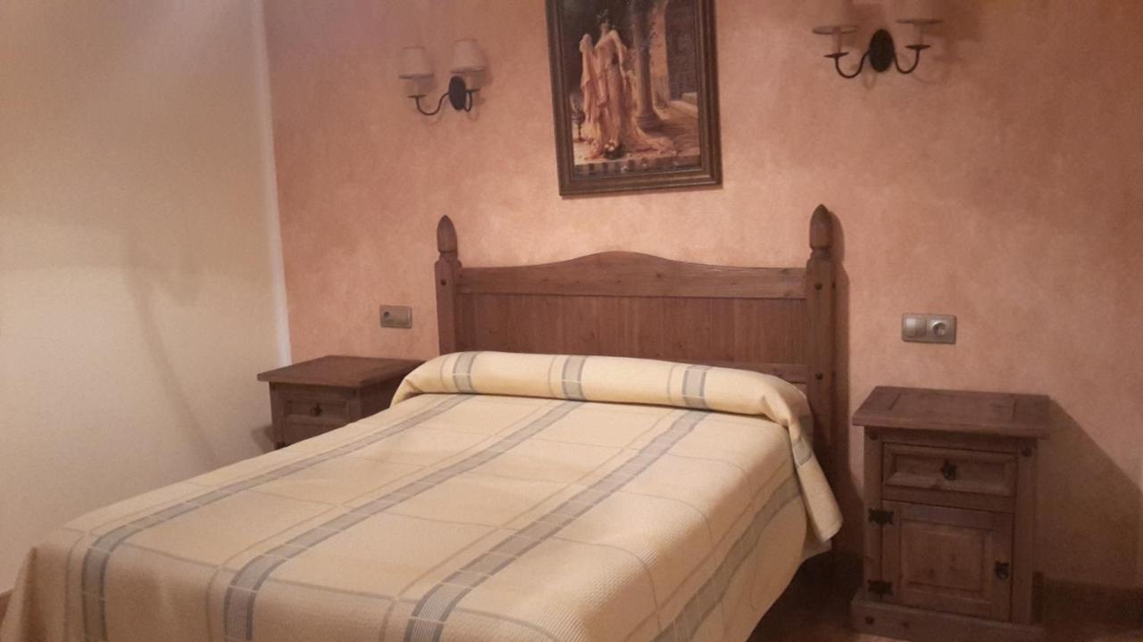 Alojamiento Rural Casa Inocente Ла-Тоба Экстерьер фото