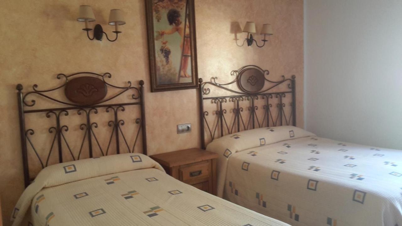Alojamiento Rural Casa Inocente Ла-Тоба Экстерьер фото