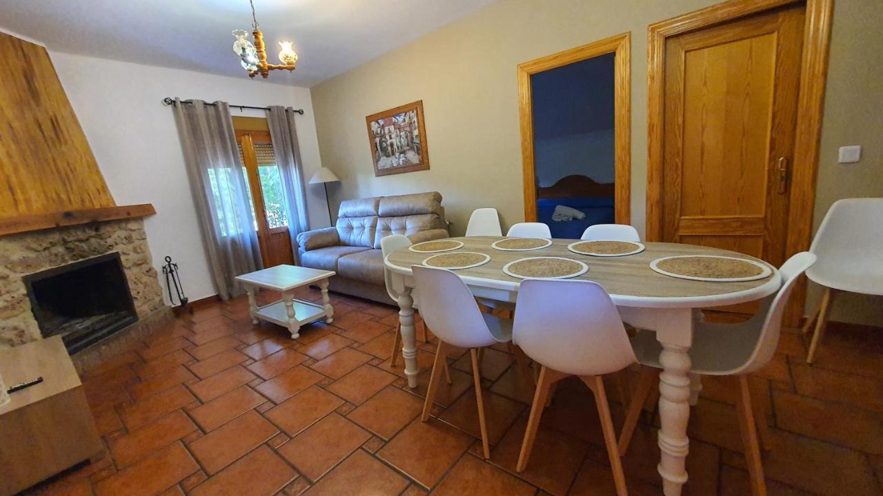 Alojamiento Rural Casa Inocente Ла-Тоба Экстерьер фото