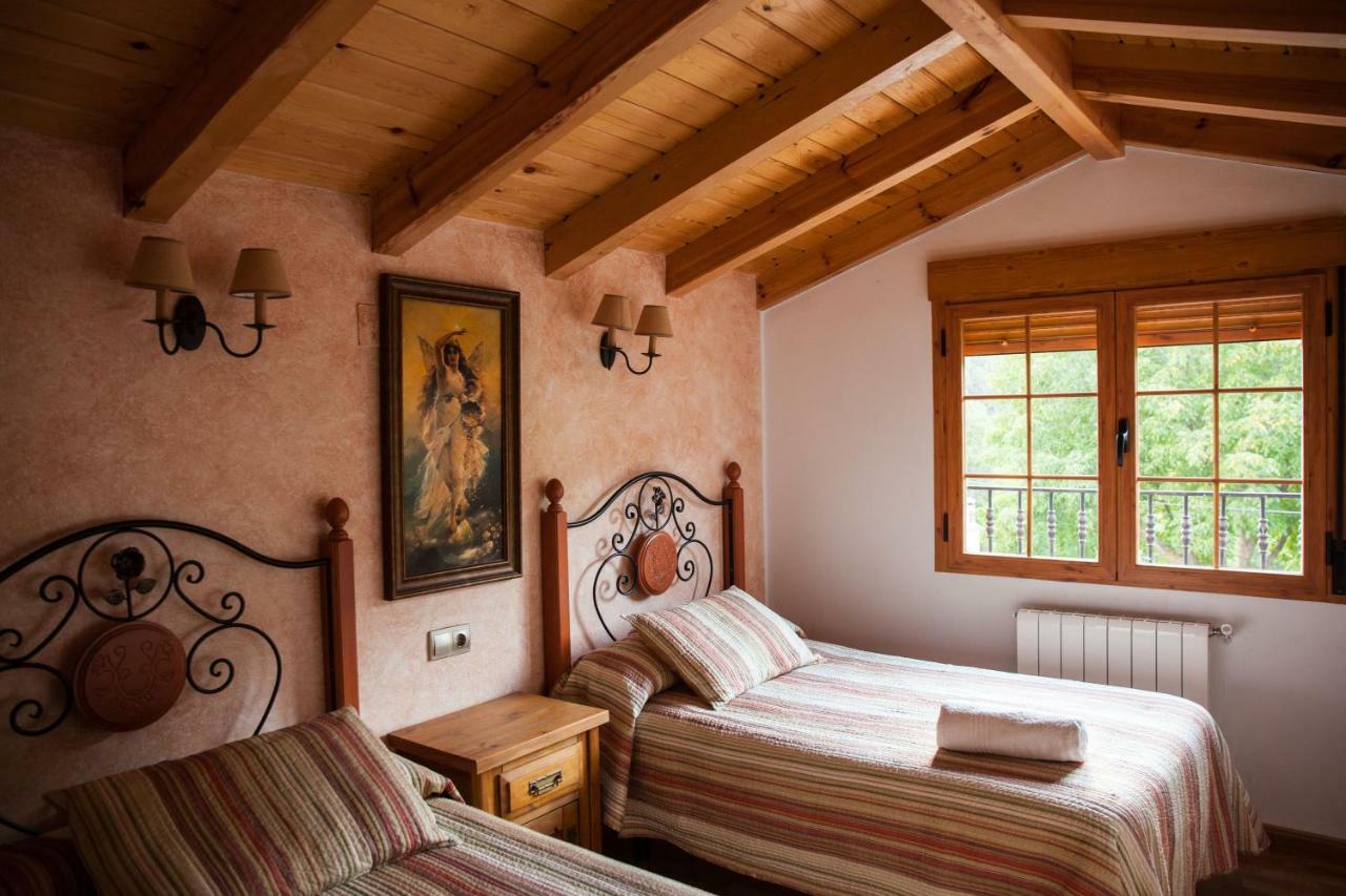 Alojamiento Rural Casa Inocente Ла-Тоба Экстерьер фото